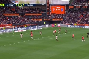 個人能力！登貝萊右路內(nèi)切抽射破門，巴黎1-0領(lǐng)先洛里昂！